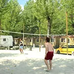 Hu Venezia Camping In Town